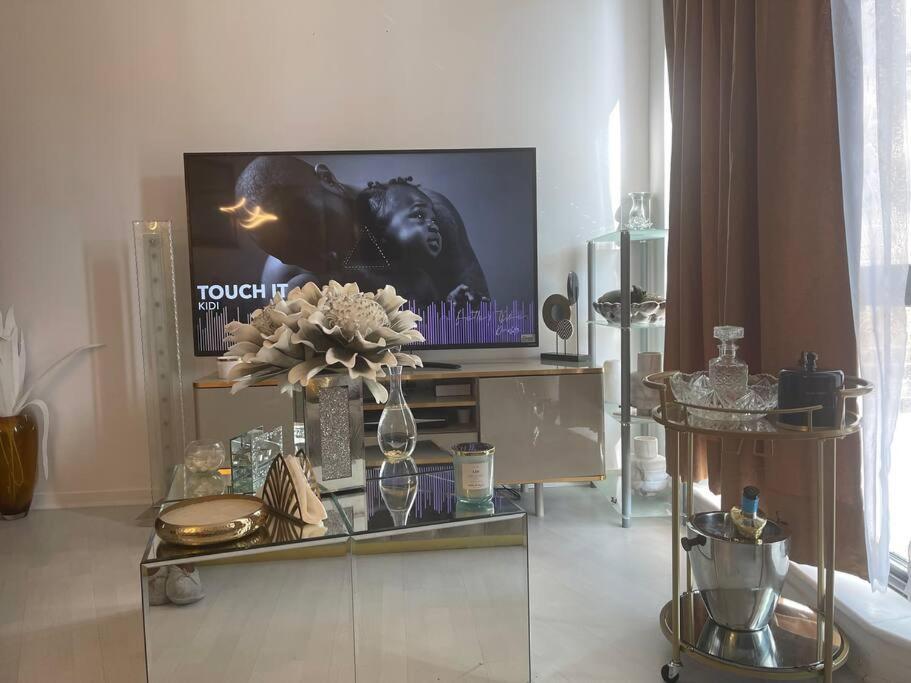 Spacious One Bedroom Ft In Central London King'S Cross Exterior photo